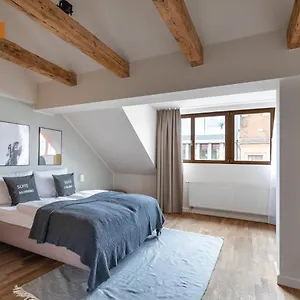 Schoenhouse Avenue - Digital Access Apartment
