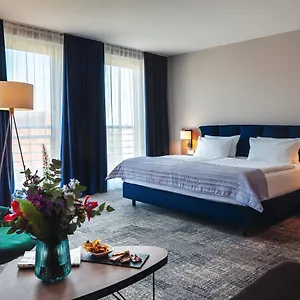 4* Hotel Center East Prenzlauer Berg, An Ihg